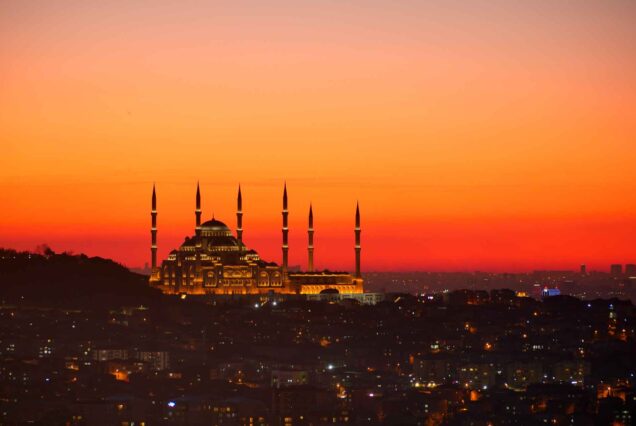 Istanbul & Antalya: Culture and Coastline Experience